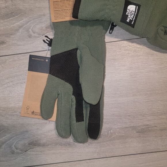 The North Face Etip™ Heavyweight Fleece Glove Size small - Picture 9 of 11